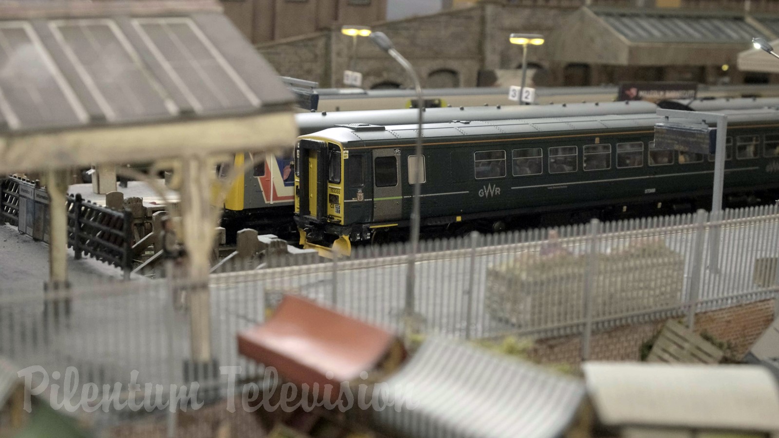 British Railway Modelling - Hornby and Bachmann Model Trains UK - OO Gauge Running Session