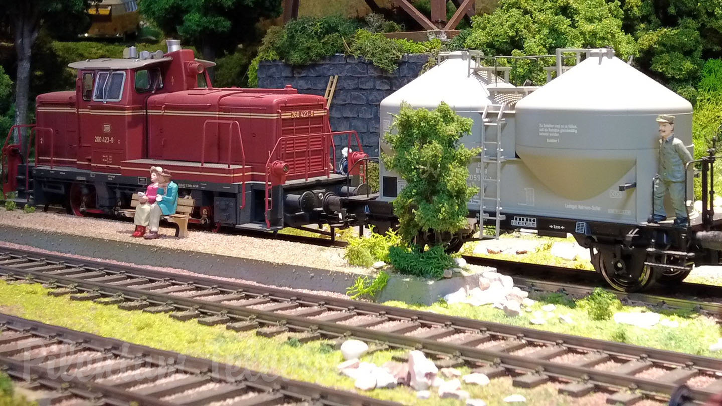 Steam Trains and Steam Locomotives on Arnold’s 1/32 Scale Model Railroad Layout