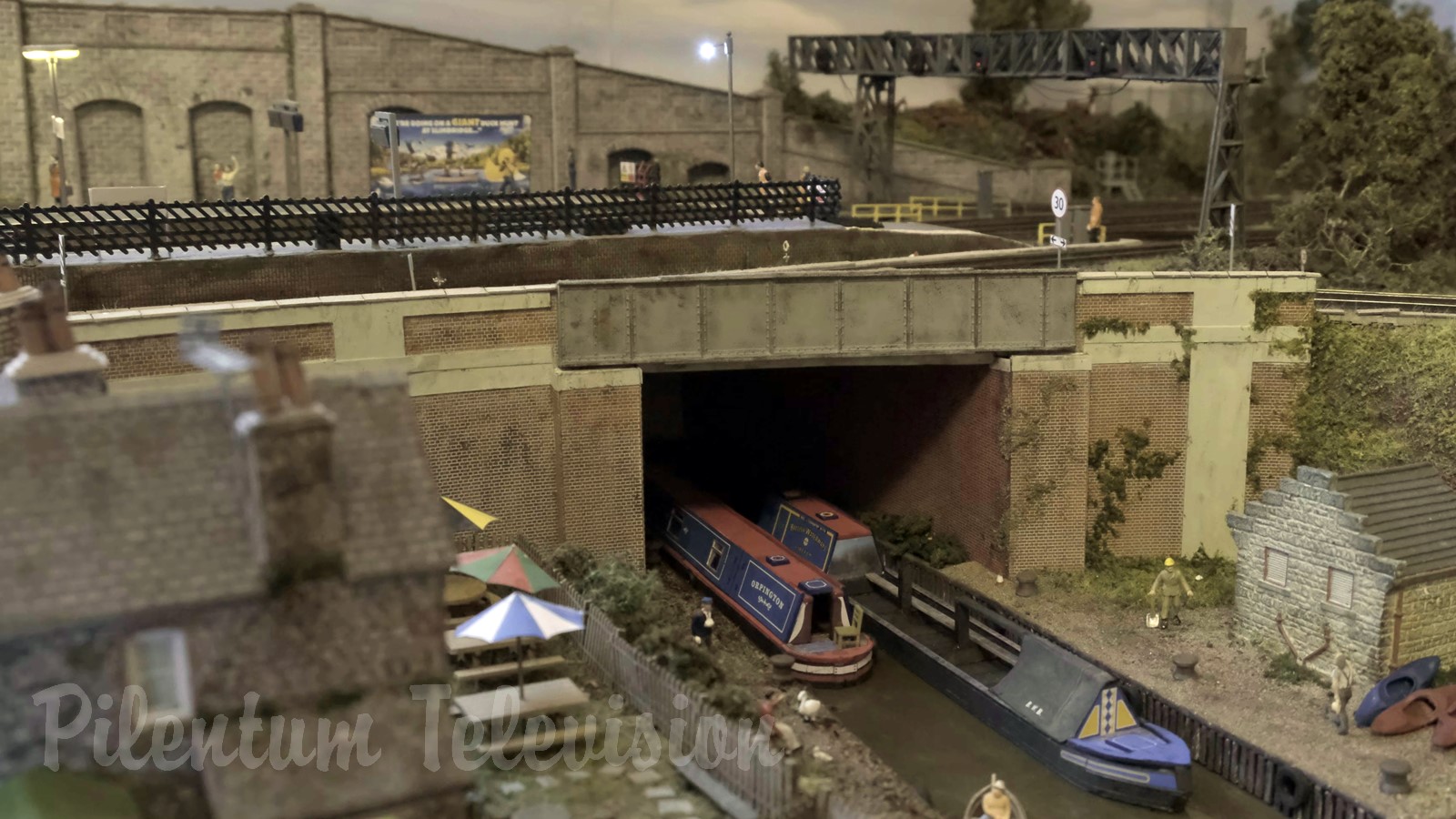 British Railway Modelling - Hornby and Bachmann Model Trains UK - OO Gauge Running Session