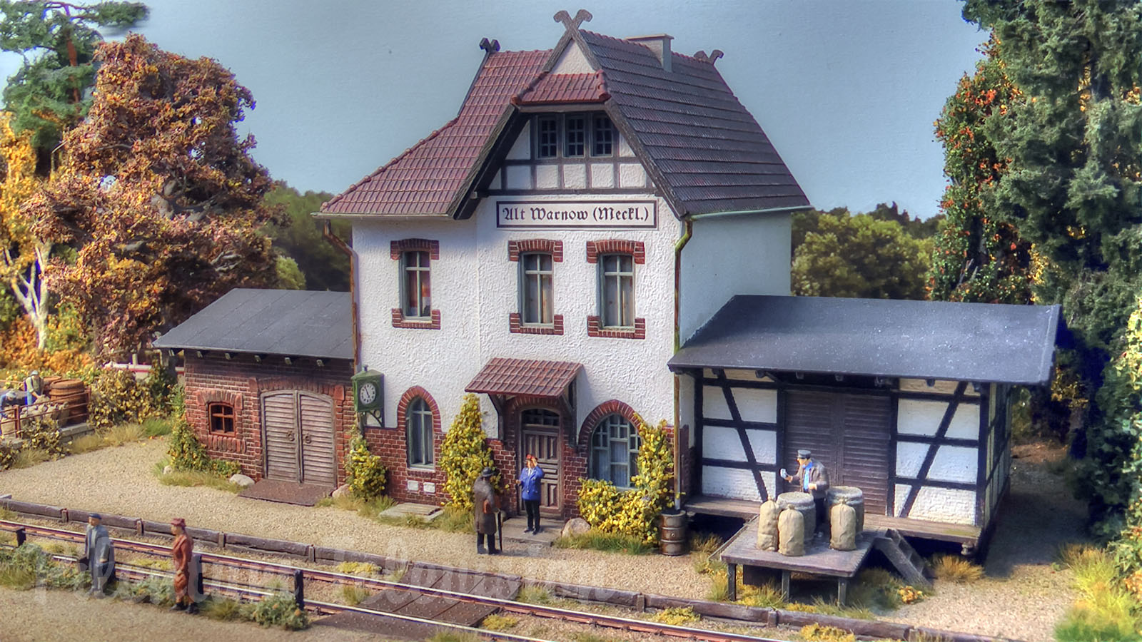 Countryside HO Scale Layout of Northern Germany - Old Steam Locomotives and Trains