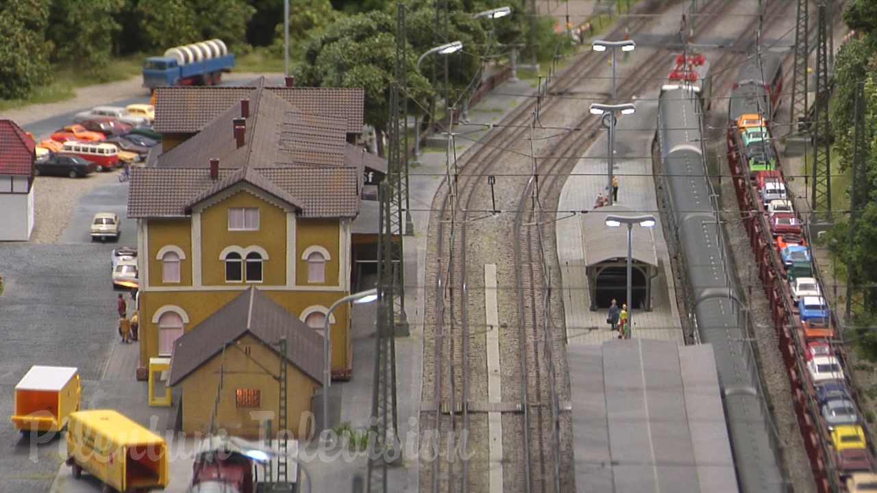 Superb Model Railway Layout in HO Scale with German Trains