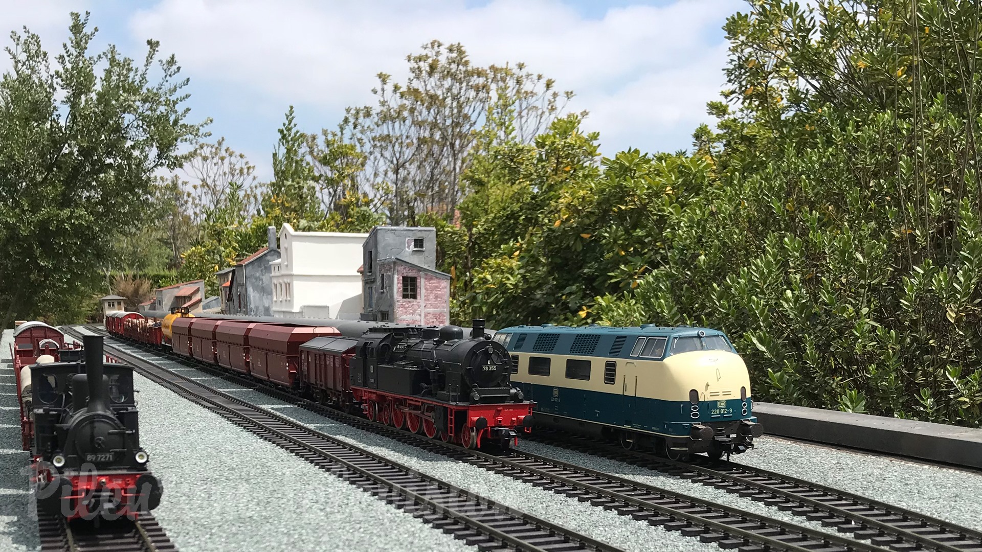 Ferromodelismo en Chile: Garden Railway or Garden Railroad and Märklin Model Trains of Jaime Ruz