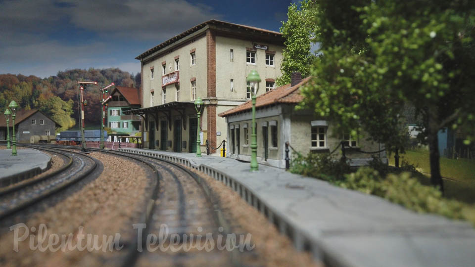 HO Scale Steam Locomotive Model Railroad Layout with Thousands of Details (Germany)