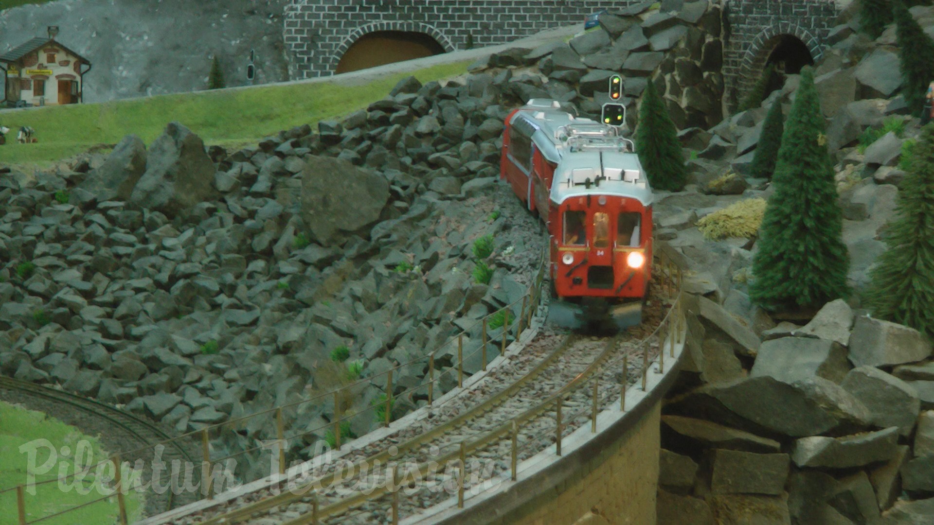 LGB Model Trains - Indoor Model Railroad Layout in G Scale