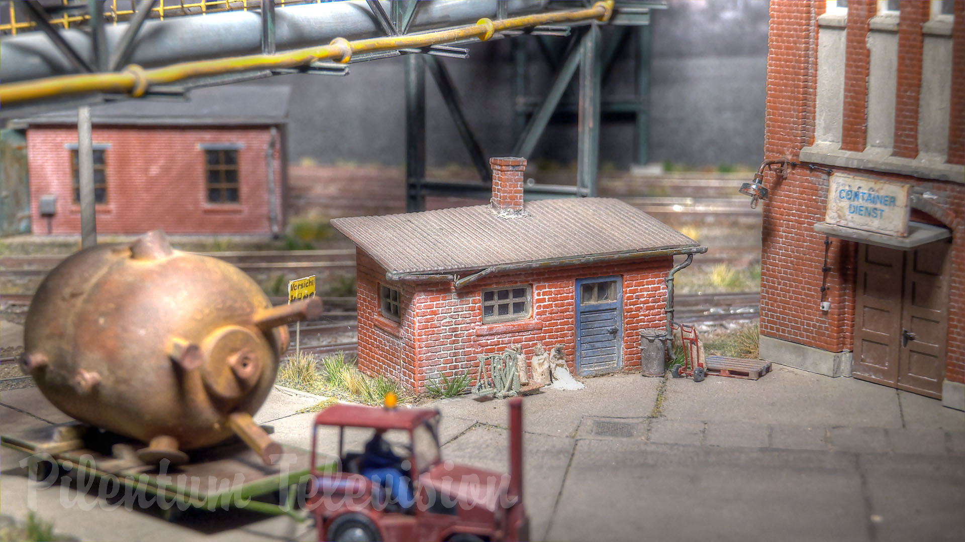 One of the most authentic model railroads of an East German chemical plant with industrial railways