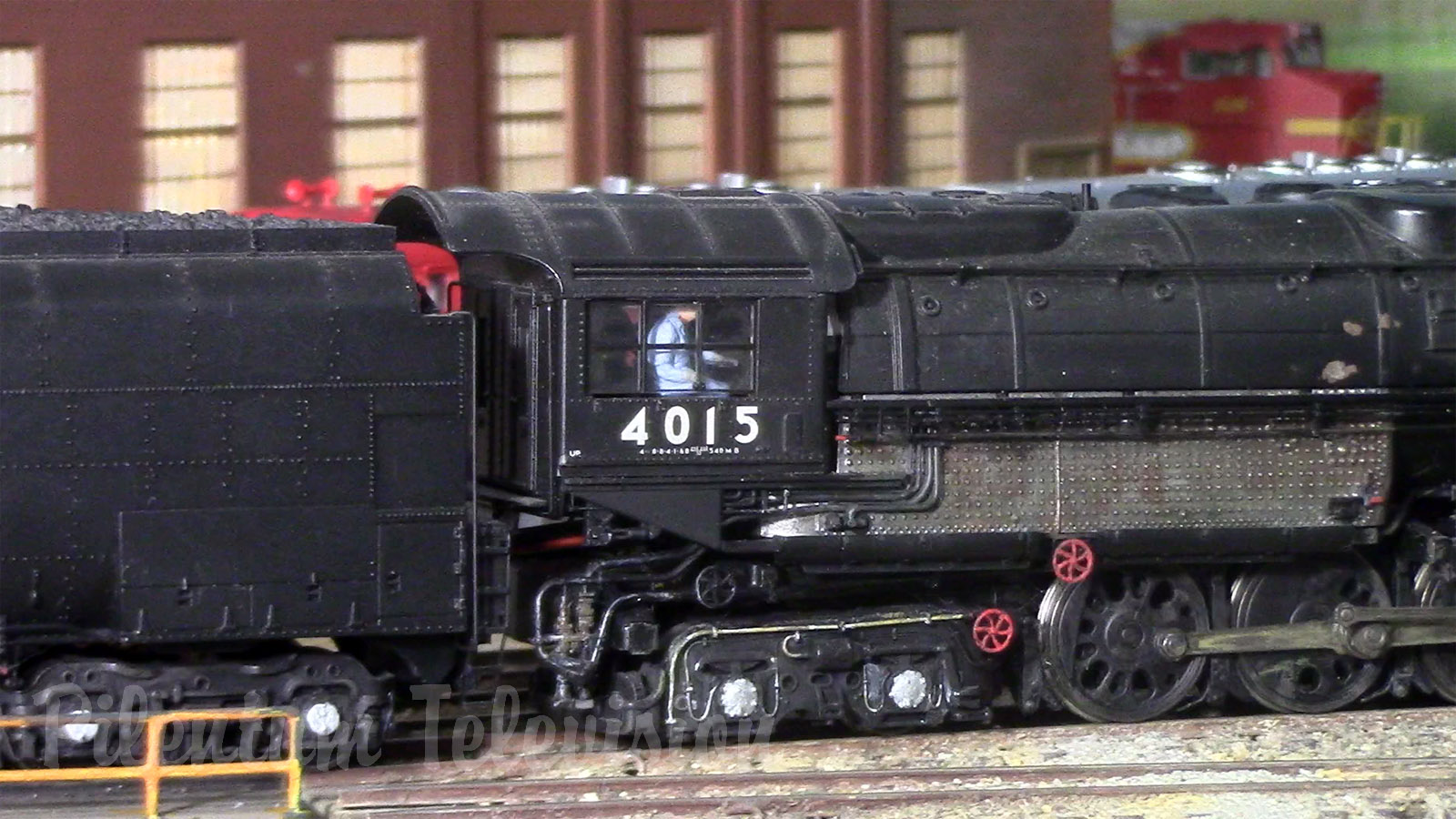 Model Railroad Layout HO Scale - USA Model Trains and Powerful Steam Locomotives and Diesel Locomotives