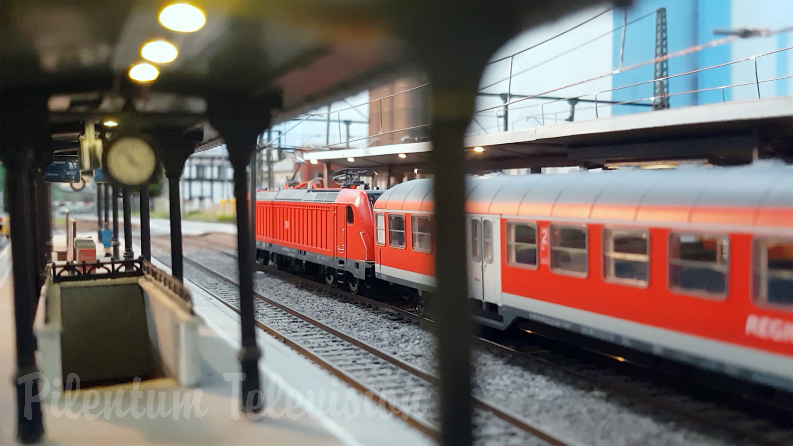 One of Chile’s finest and most detailed private model railway layouts in HO scale