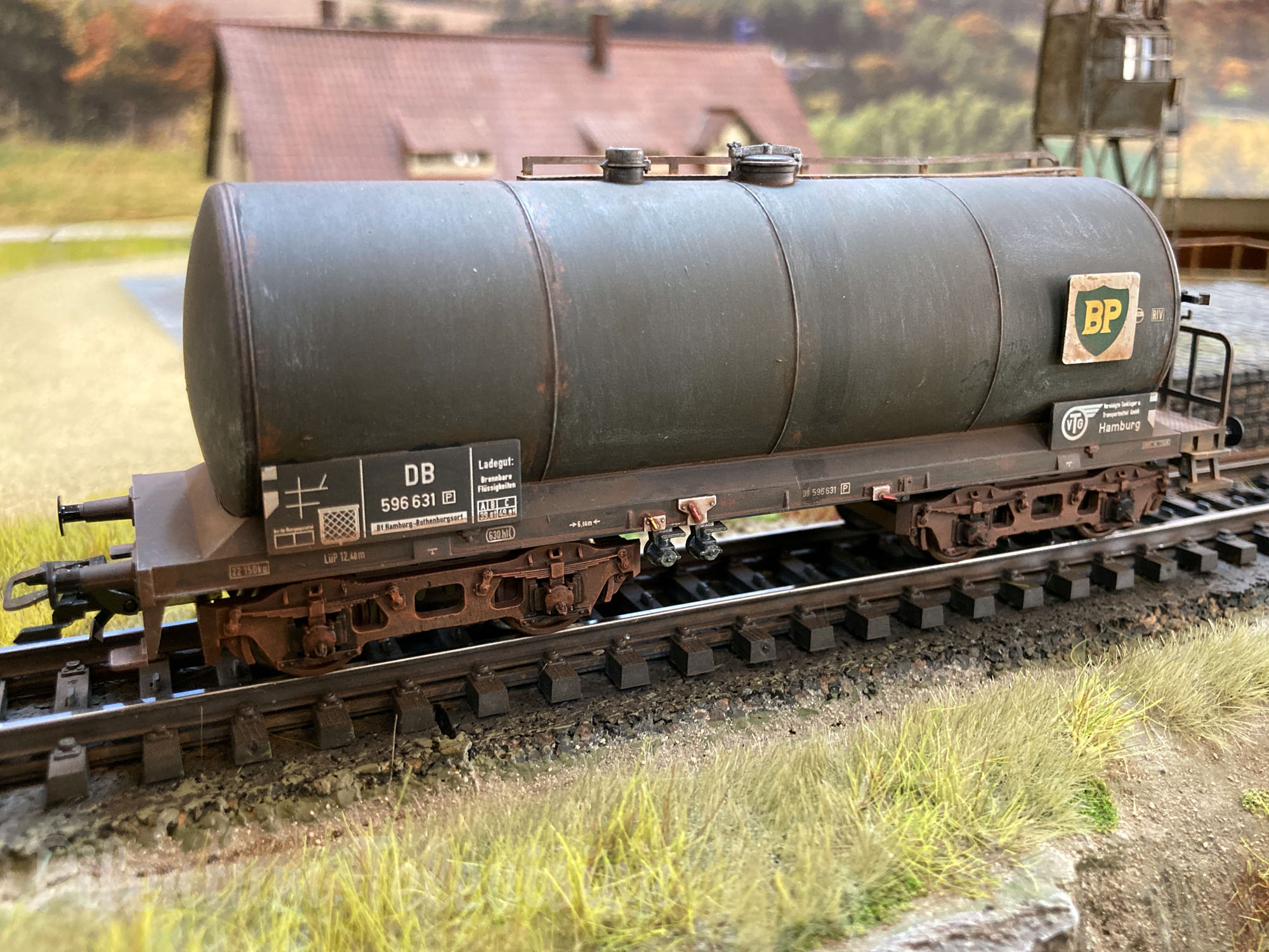 The Magic of Weathering Model Trains with Colors of Acrylicos Vallejo