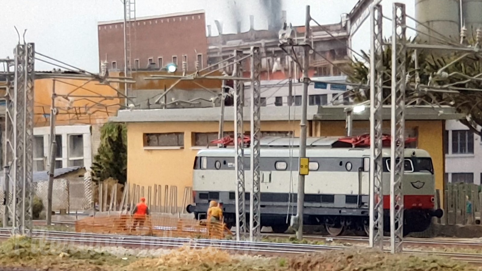 Treni in Transito: Modular Model Railway from Italy (Gruppo Fermodellistico Tartaruga)